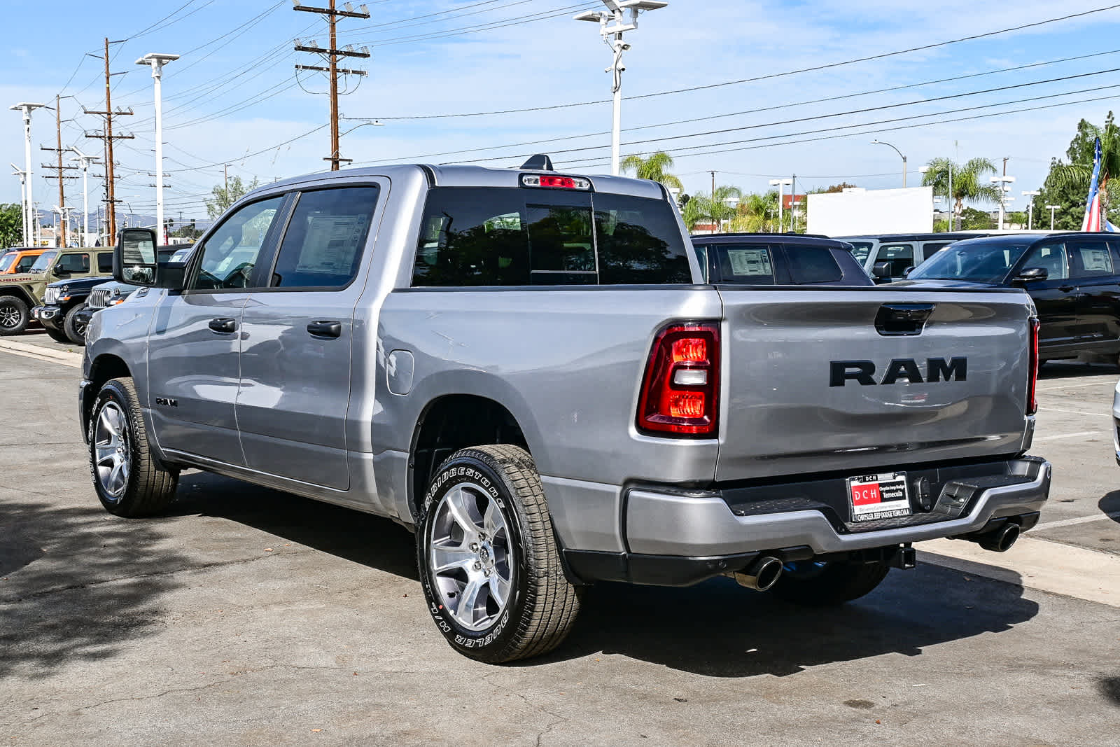 2026 RAM 1500 RAM 1500 EXPRESS CREW CAB 4X2 5'7' BOX