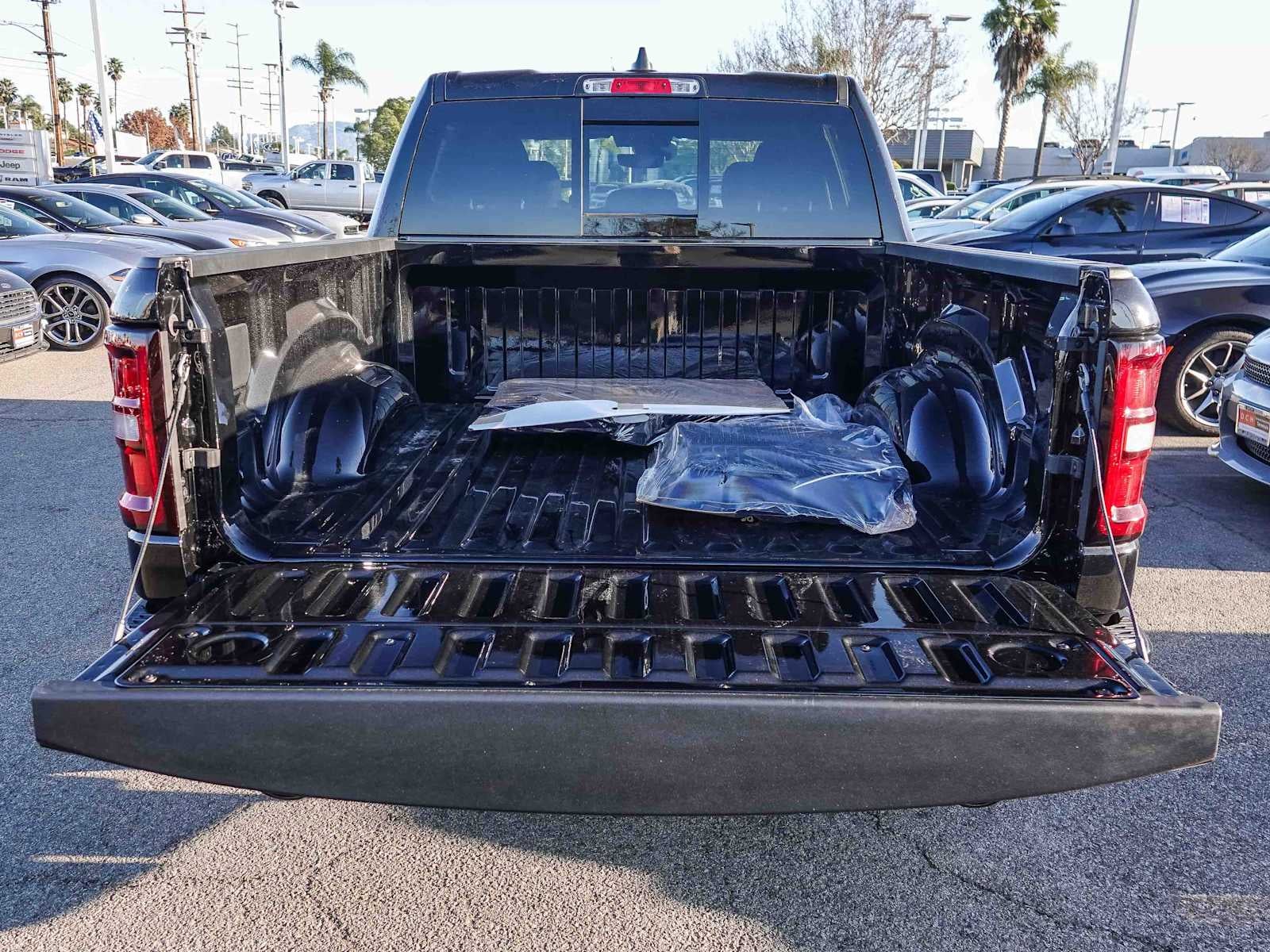 2026 RAM 1500 RAM 1500 BIG HORN CREW CAB 4X4 5'7' BOX