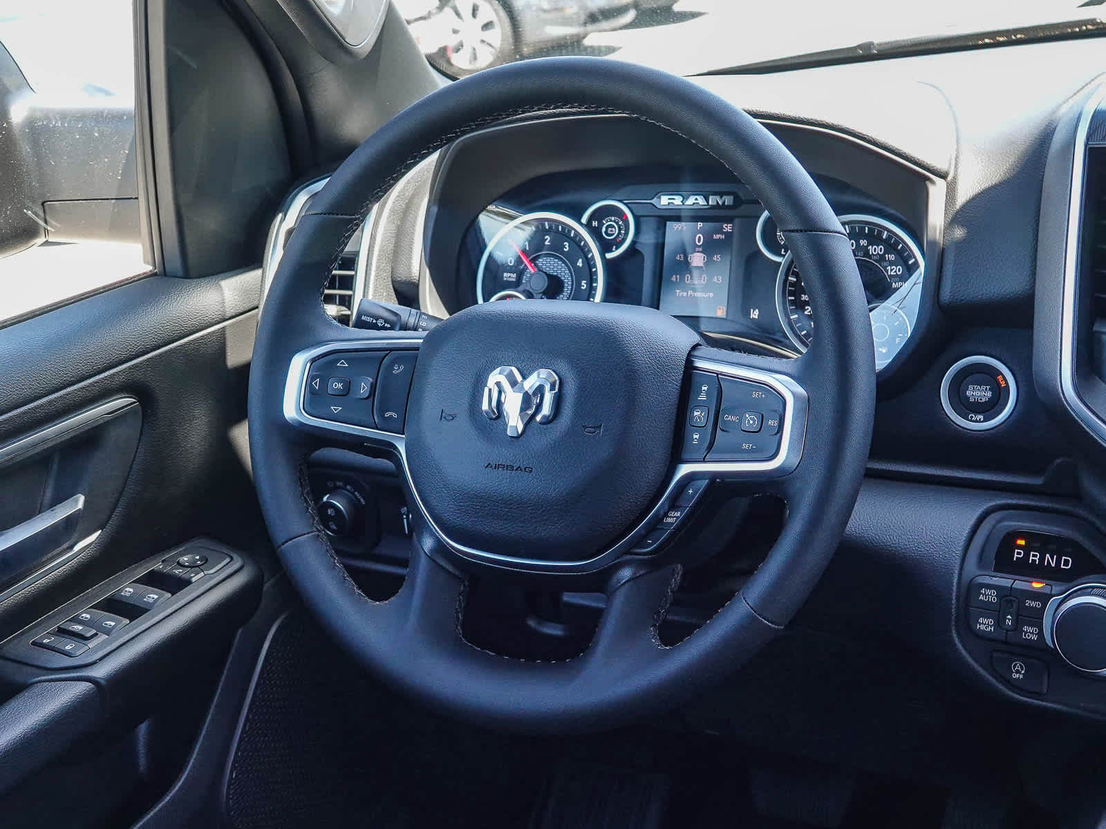 2026 RAM 1500 RAM 1500 BIG HORN CREW CAB 4X4 5'7' BOX