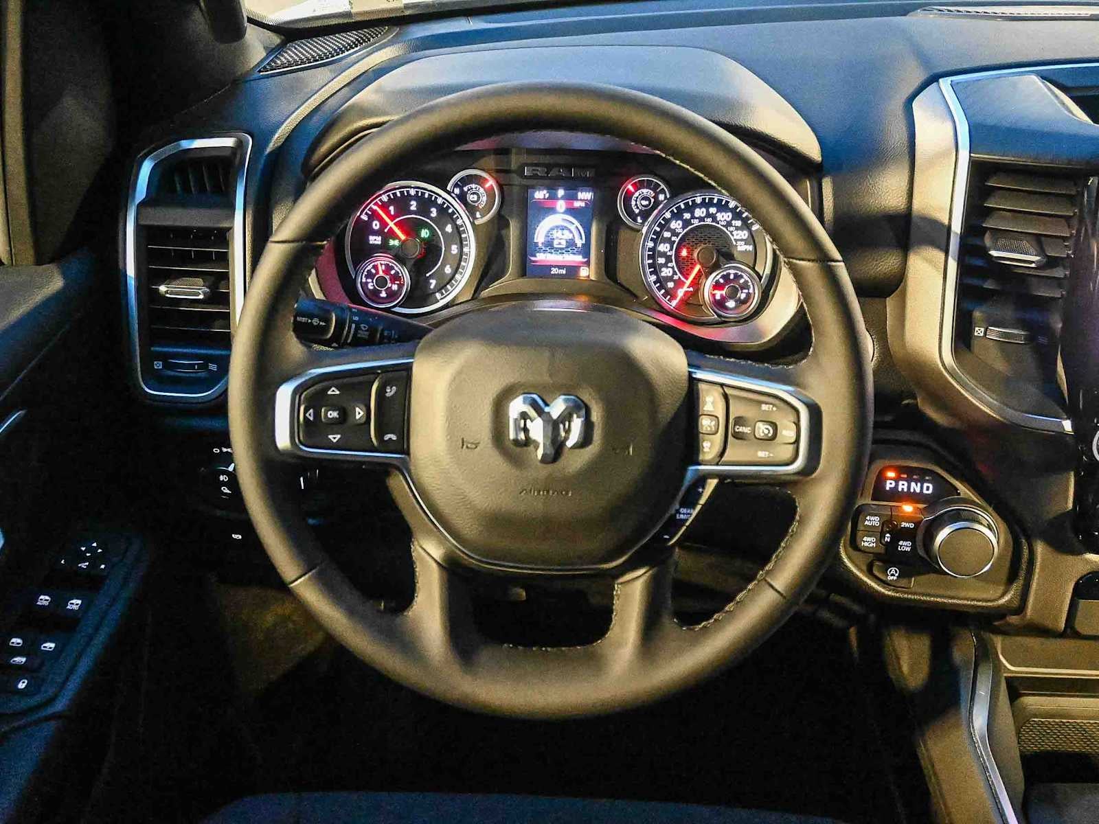 2026 RAM 1500 RAM 1500 BIG HORN CREW CAB 4X4 5'7' BOX