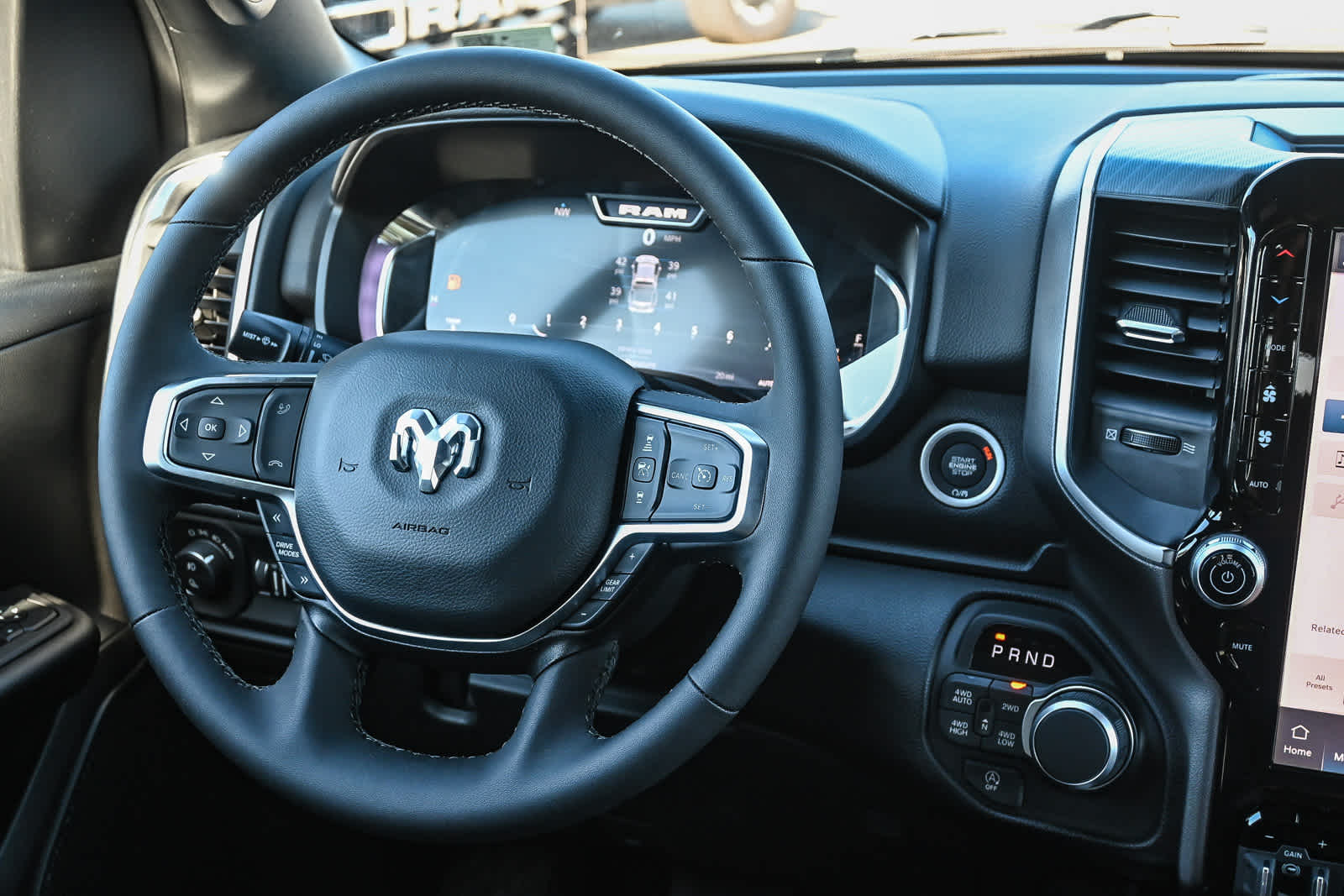 2026 RAM 1500 RAM 1500 BIG HORN CREW CAB 4X4 5'7' BOX