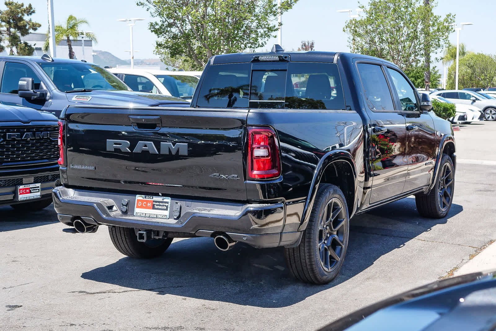 2026 RAM 1500 RAM 1500 LARAMIE CREW CAB 4X4 5'7' BOX