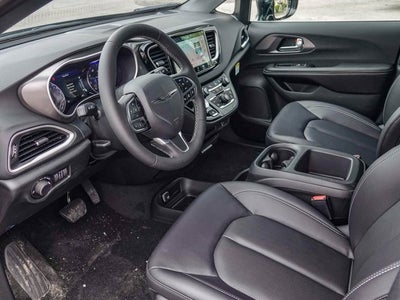 2026 Chrysler Voyager VOYAGER LX