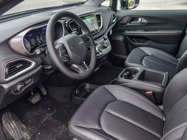 2026 Chrysler Voyager VOYAGER LX