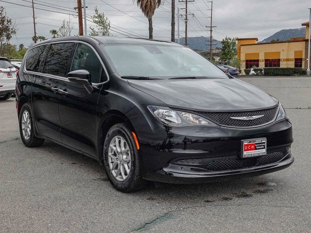 2026 Chrysler Voyager VOYAGER LX