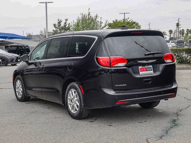 2026 Chrysler Voyager VOYAGER LX