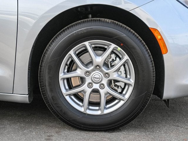 2026 Chrysler Voyager VOYAGER LX