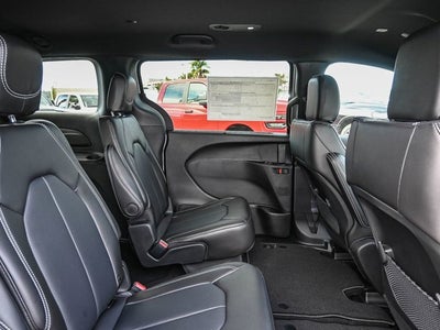 2026 Chrysler Voyager VOYAGER LX