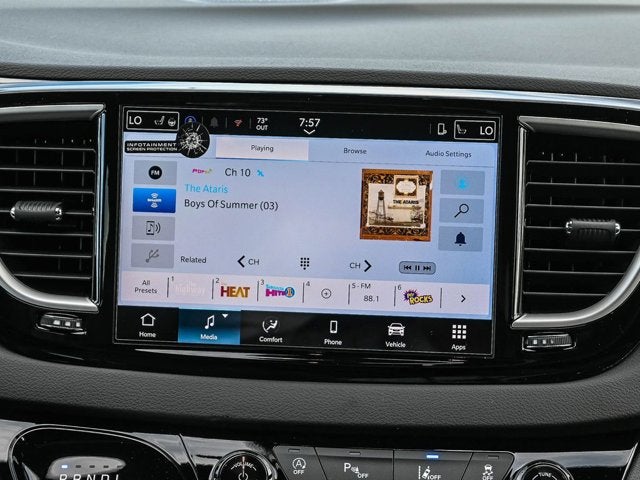 2026 Chrysler Voyager VOYAGER LX