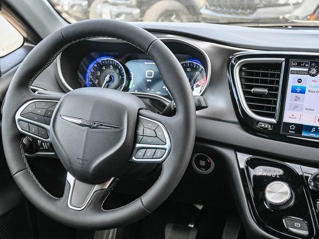 2026 Chrysler Voyager VOYAGER LX