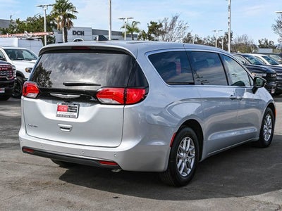 2026 Chrysler Voyager VOYAGER LX