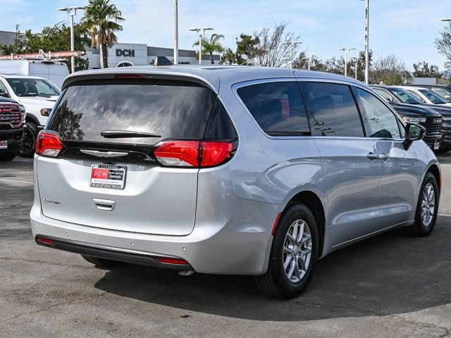 2026 Chrysler Voyager VOYAGER LX