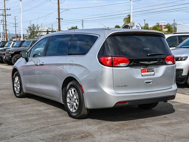 2026 Chrysler Voyager VOYAGER LX