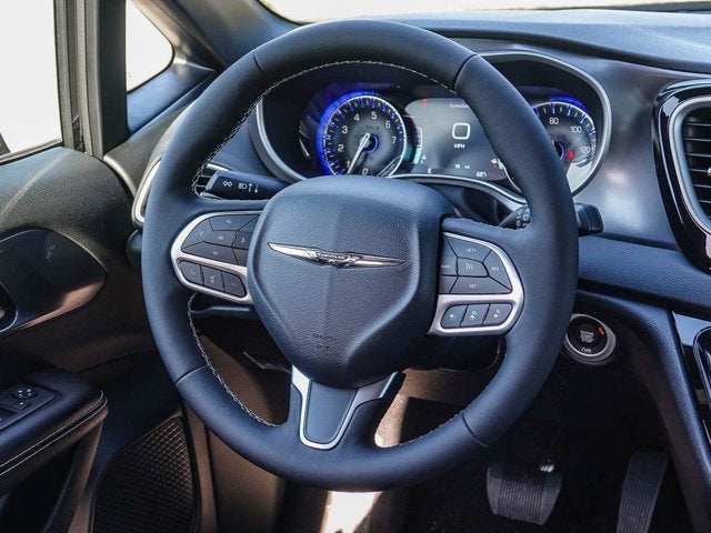 2026 Chrysler Voyager VOYAGER LX