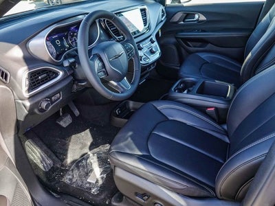 2026 Chrysler Voyager VOYAGER LX