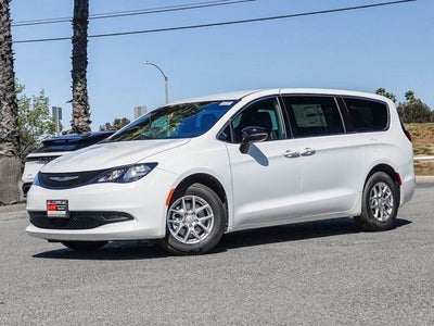 2026 Chrysler Voyager VOYAGER LX