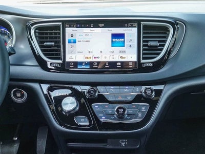 2026 Chrysler Voyager VOYAGER LX