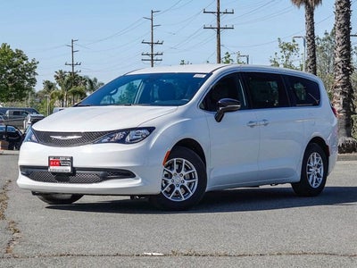 2026 Chrysler Voyager VOYAGER LX