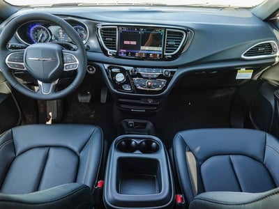 2026 Chrysler Voyager VOYAGER LX