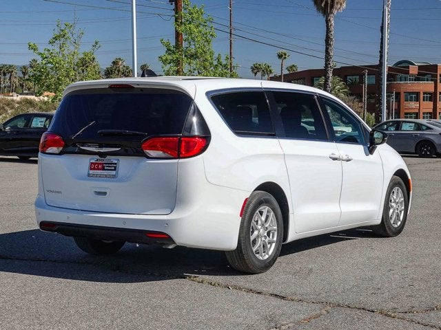 2026 Chrysler Voyager VOYAGER LX