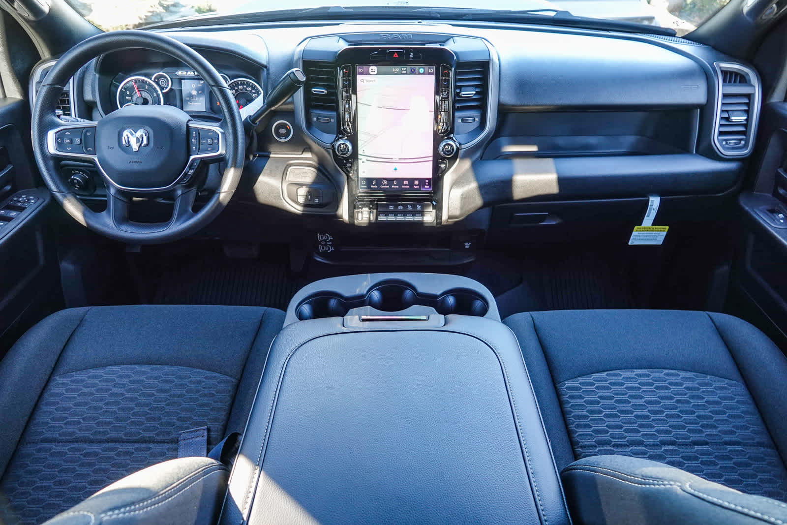 2026 RAM 2500 RAM 2500 BLACK EXPRESS CREW CAB 4X4 6'4' BOX