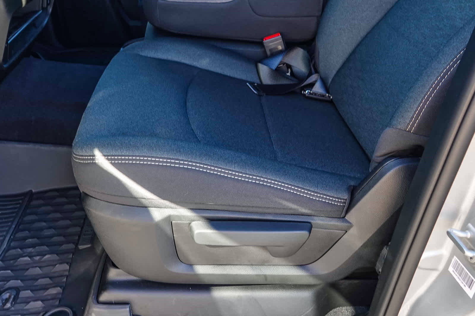 2026 RAM 2500 RAM 2500 BLACK EXPRESS CREW CAB 4X4 6'4' BOX