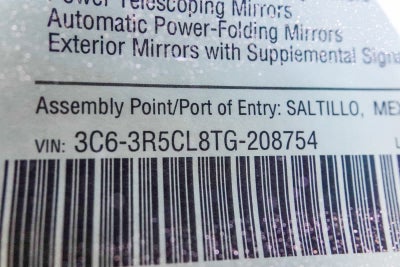 2026 RAM 2500 RAM 2500 BLACK EXPRESS CREW CAB 4X4 6'4' BOX