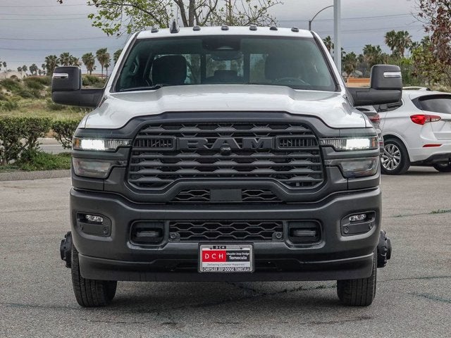 2026 RAM 3500 RAM 3500 TRADESMAN CREW CAB 4X4 8' BOX