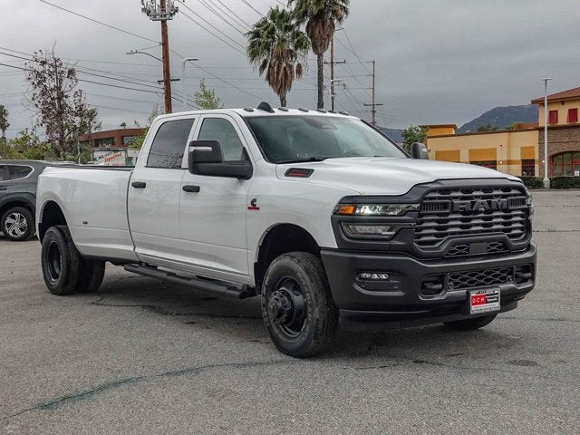 2026 RAM 3500 RAM 3500 TRADESMAN CREW CAB 4X4 8' BOX