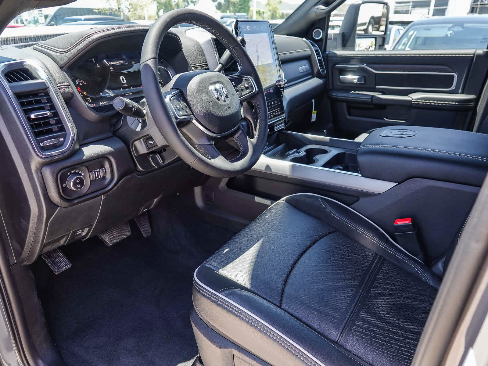 2026 RAM 3500 RAM 3500 LARAMIE MEGA CAB 4X4 6'4' BOX