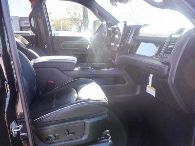 2026 RAM 3500 RAM 3500 LIMITED MEGA CAB 4X4 6'4' BOX