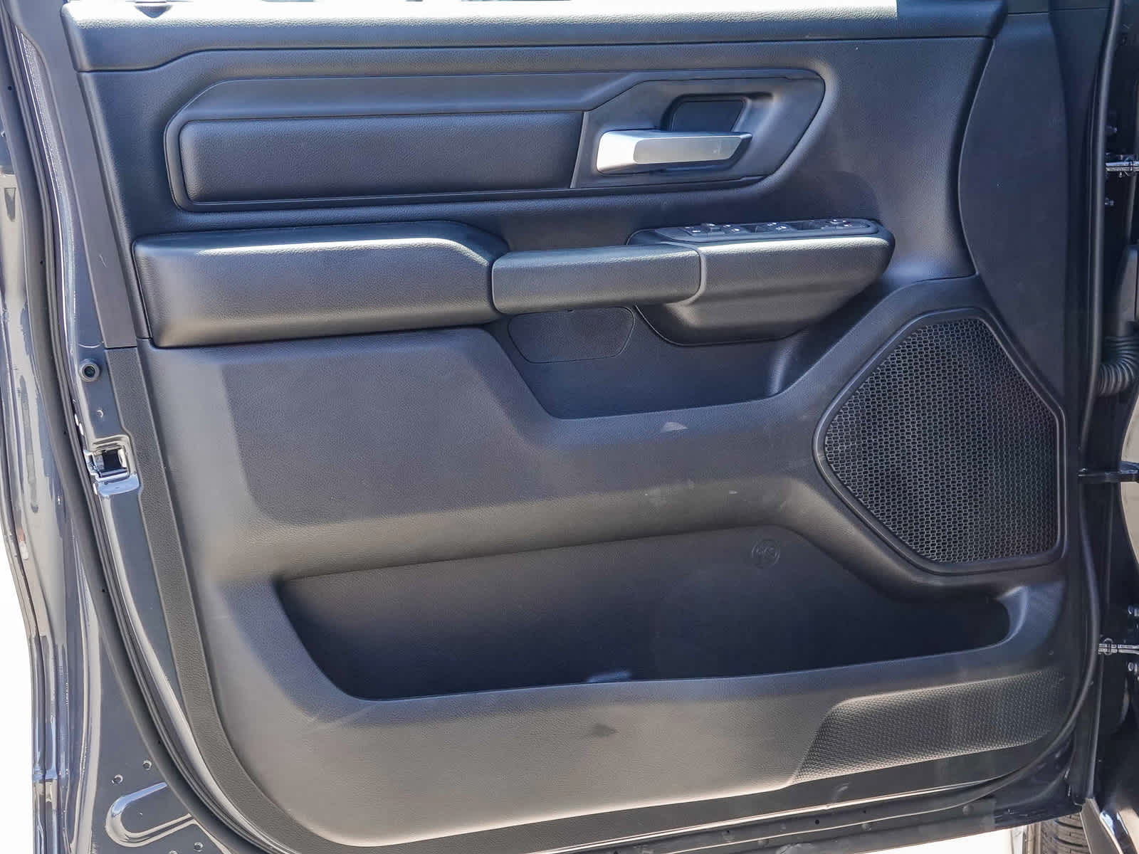 2026 RAM 1500 RAM 1500 EXPRESS CREW CAB 4X4 5'7' BOX