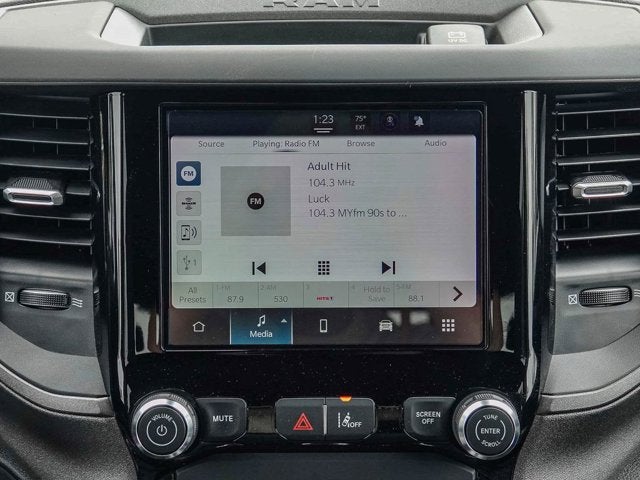 2026 RAM 1500 RAM 1500 EXPRESS CREW CAB 4X4 5'7' BOX