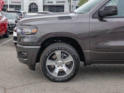 2026 RAM 1500 RAM 1500 EXPRESS CREW CAB 4X4 5'7' BOX