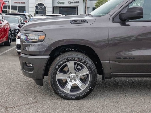 2026 RAM 1500 RAM 1500 EXPRESS CREW CAB 4X4 5'7' BOX