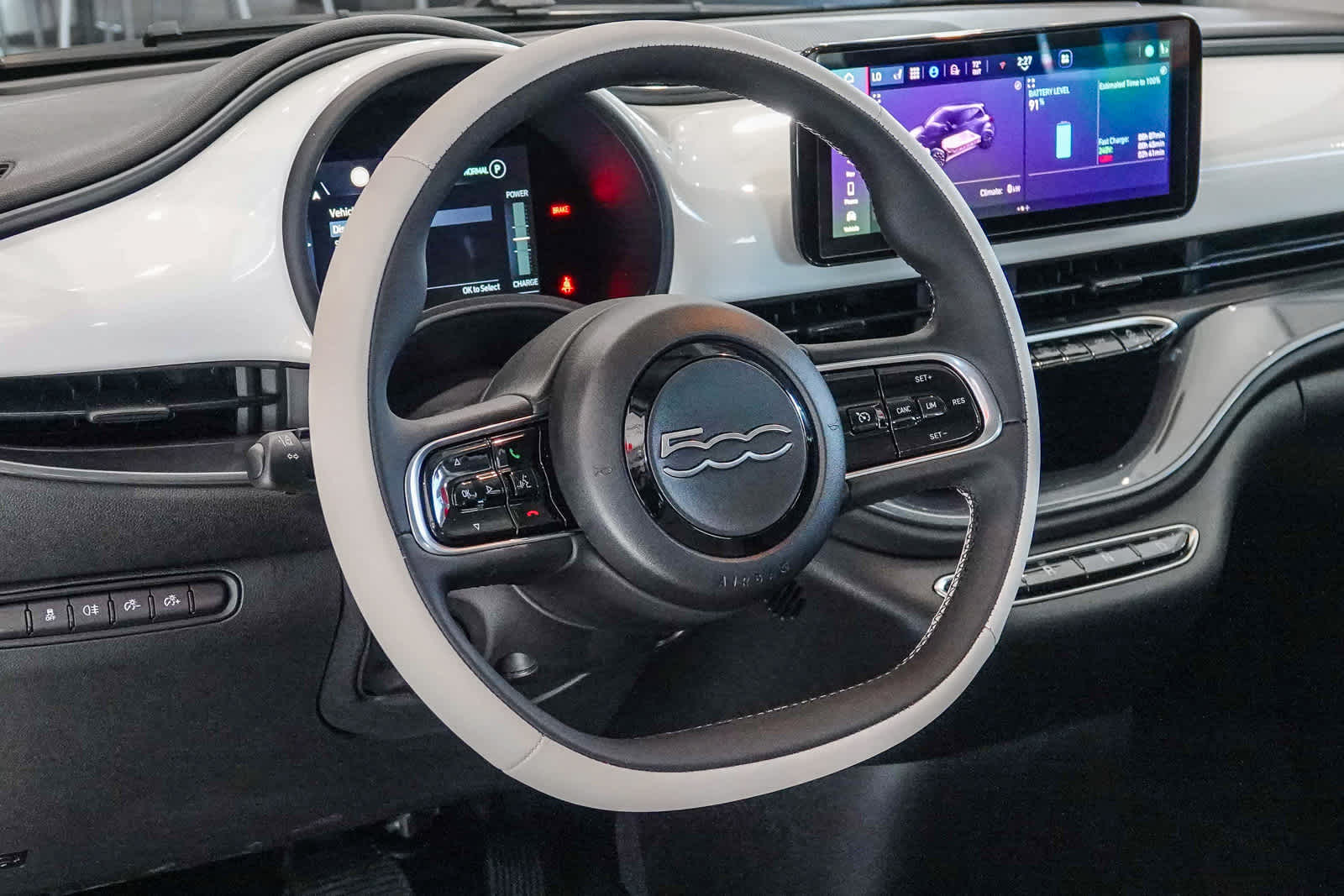 2025 FIAT 500e 500e ICONA