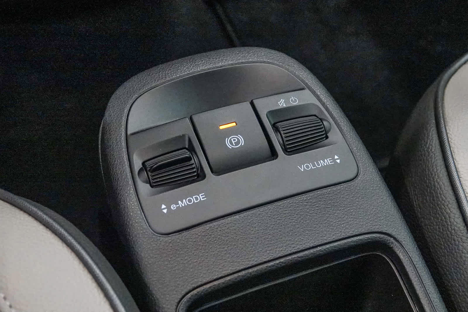 2025 FIAT 500e 500e ICONA