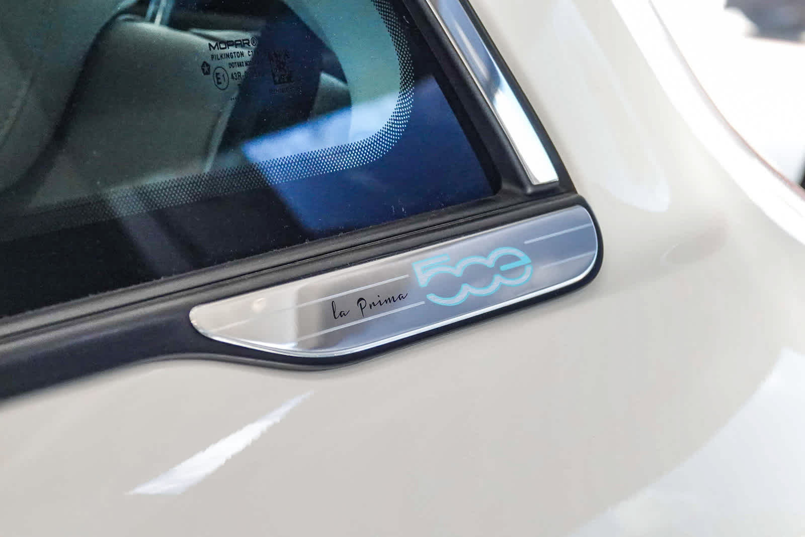 2025 FIAT 500e 500e ICONA