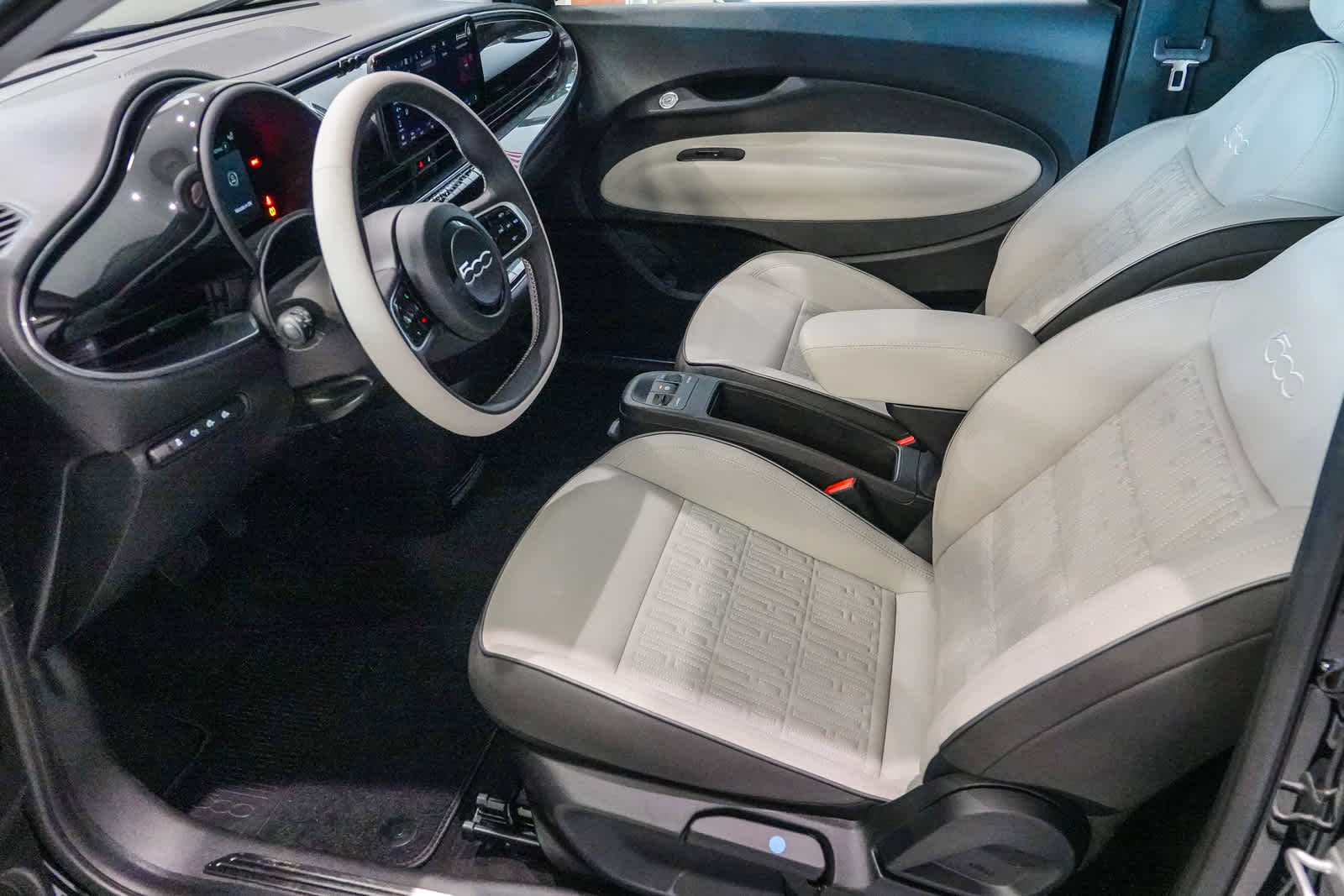 2025 FIAT 500e 500e ICONA