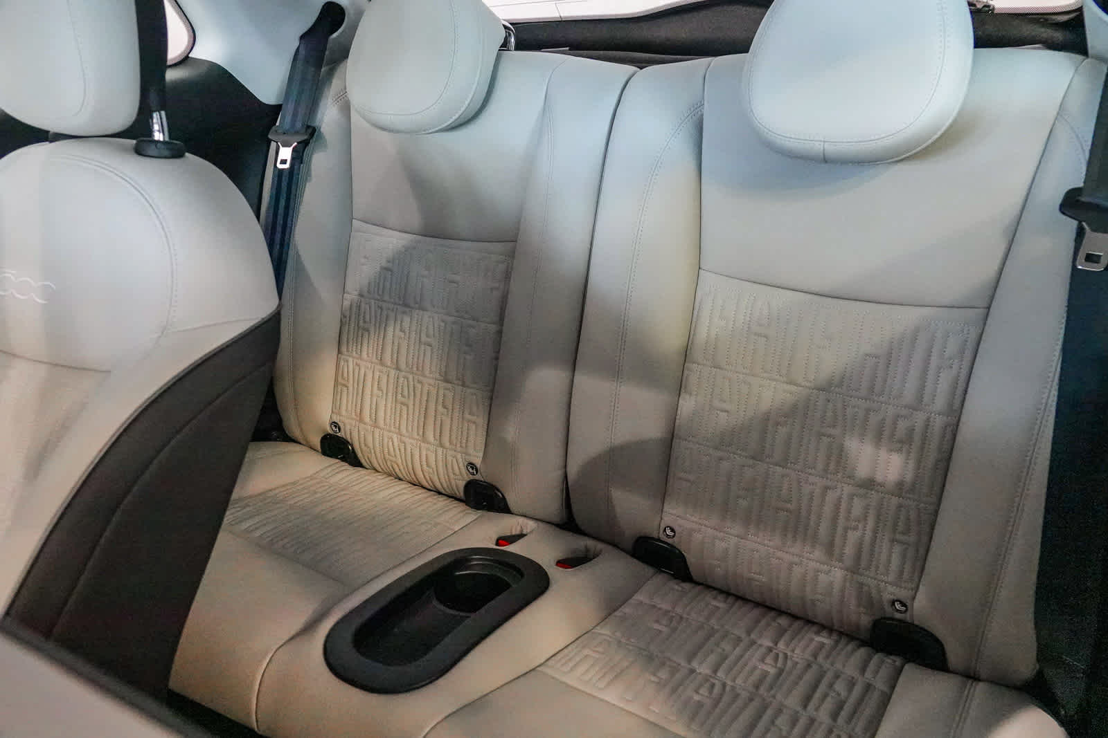 2025 FIAT 500e 500e ICONA