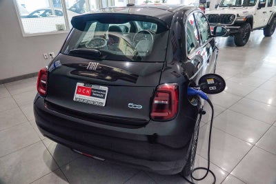 2025 FIAT 500e 500e ICONA