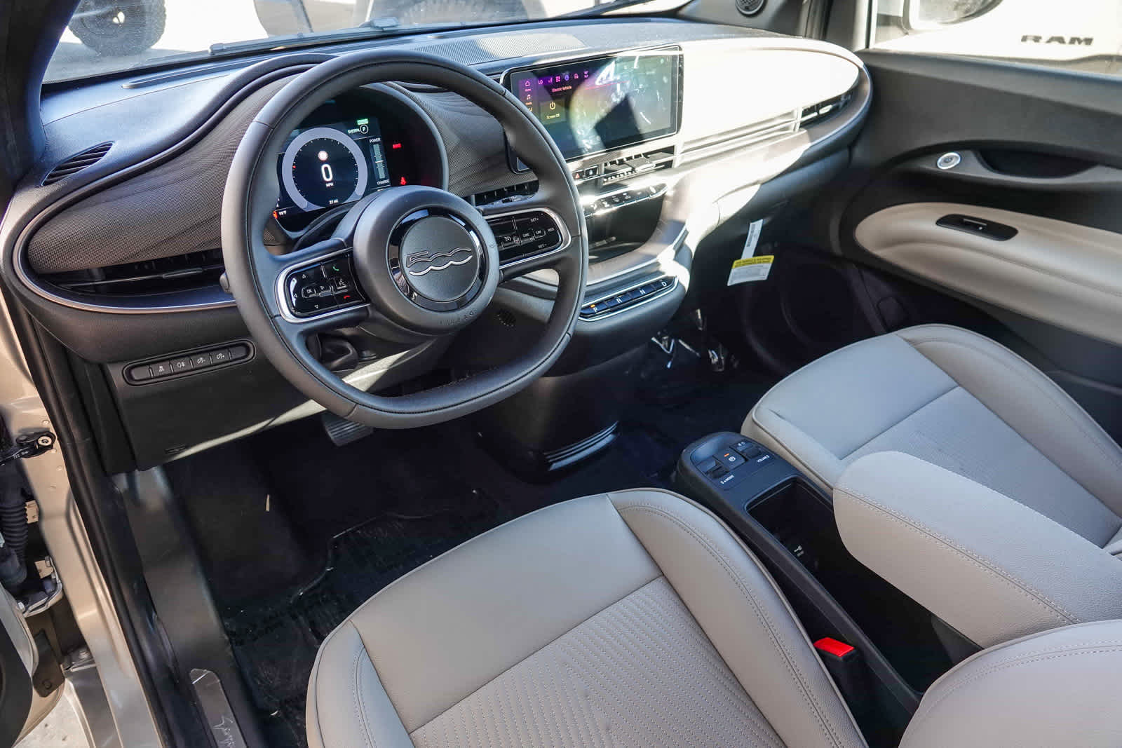 2025 FIAT 500e GIORGIO ARMANI Collector's Edition