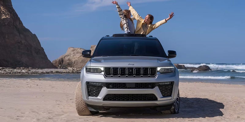Grand Cherokee beach side
